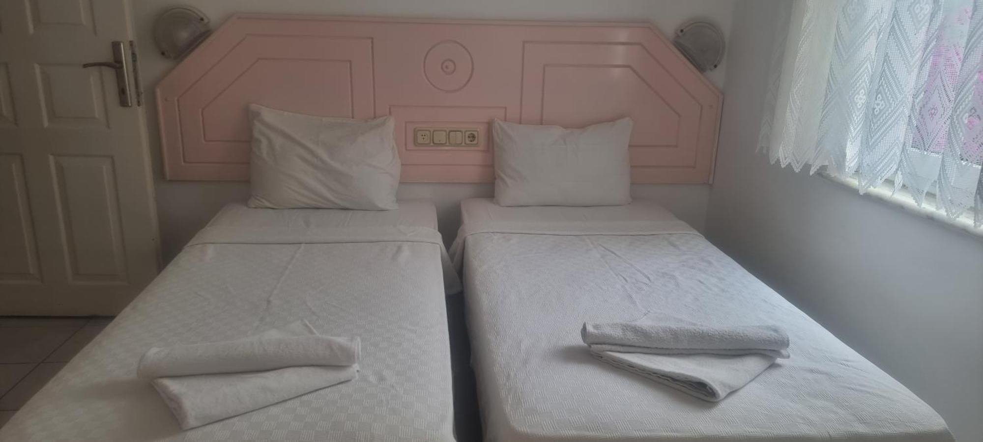 Pembe Kosk Apart Otel Fethiye Bilik gambar